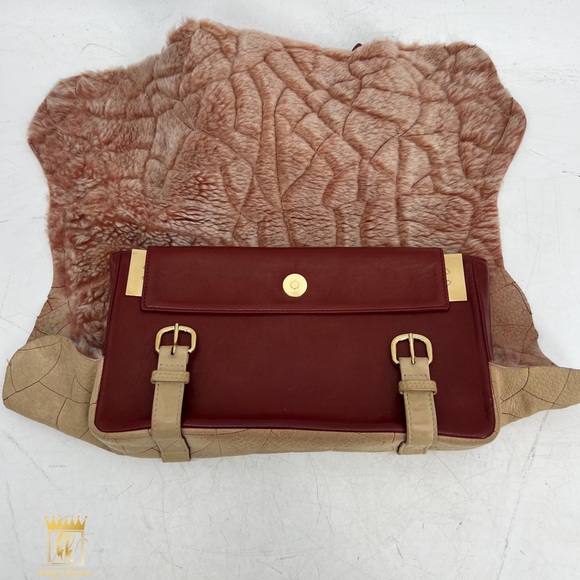 CHANEL Very Rare Chanel clutch with Shearling flap - Picture 7 of 12